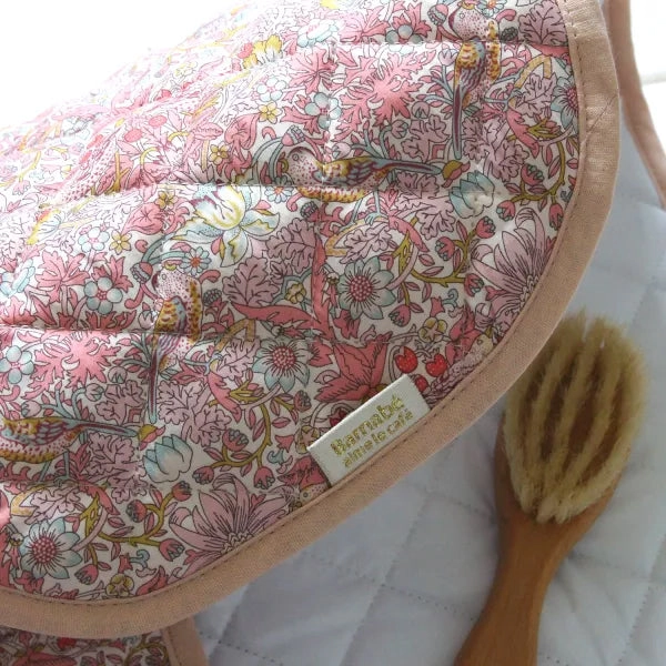 Barnabe aime le café Changing Mat Alba 67x42cm