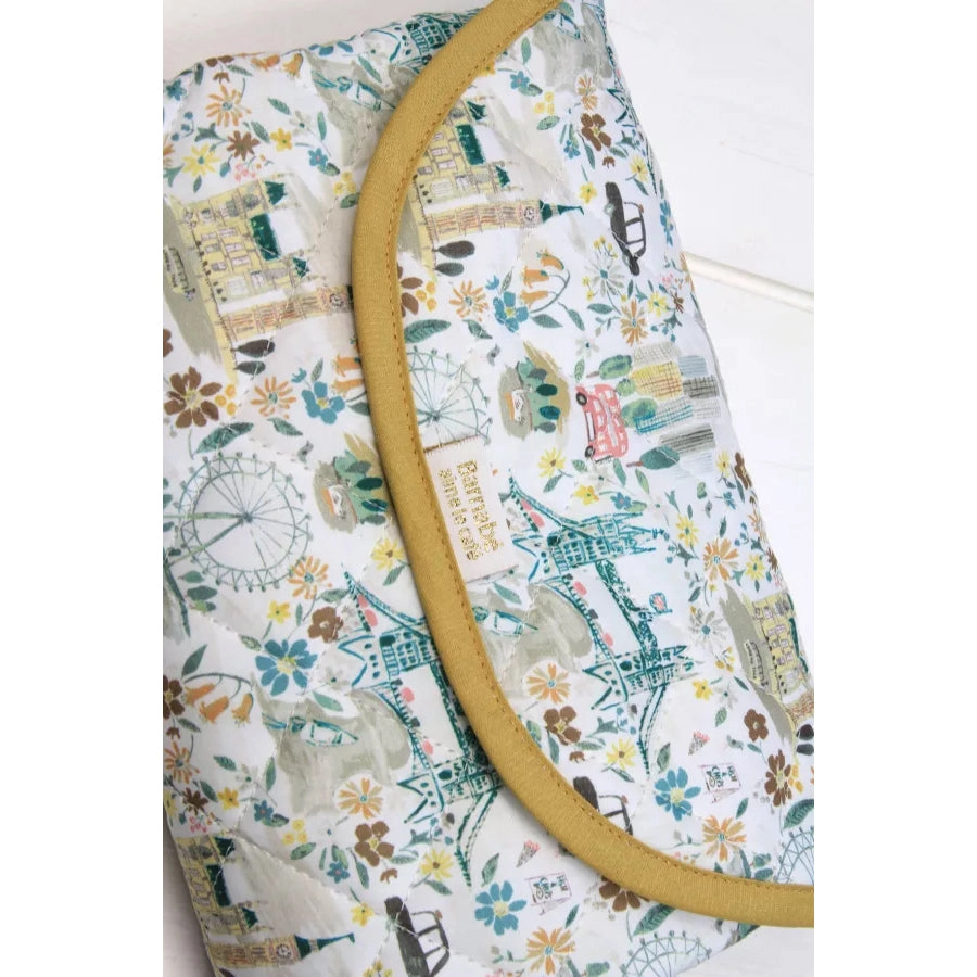 Barnabe aime le café Changing Mat John 67 x 42 cm